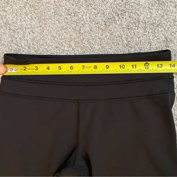 Lululemon Run Inspire Crop Women's Size 6 Black White Dots Leggings - Picture 7 of 13